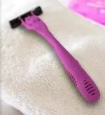 Preserve Triple shaver (incl. 2 heads) - dark purple - with 3 blades, made of recycled plastic