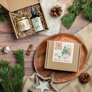 Happy and peaceful gift package - with scented candle and air freshener