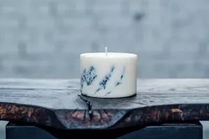 TL Candles Candle with lavender scent S