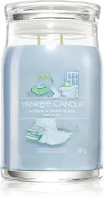 A Calm & Quiet Place signature candle large 567 g
