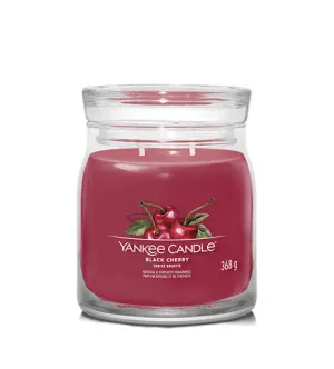 Yankee Candle Black Cherry signature candle medium 368 g
