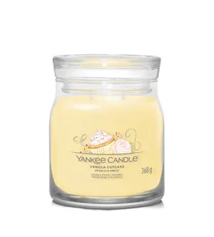 Yankee Candle Vanilla Cupcake signature candle medium 368 g