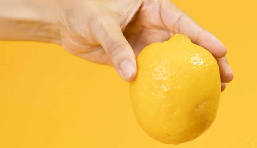 Lemon helps maintain the pancreas and digestion in balance