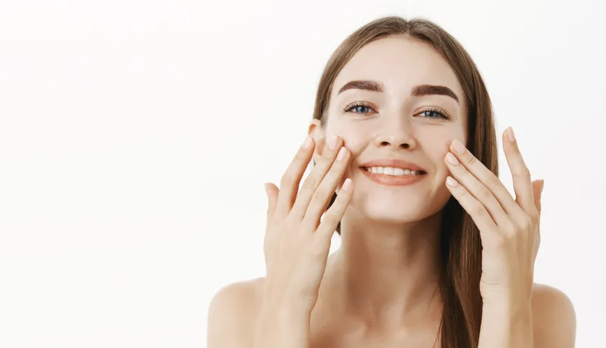 How to Keep Oily Skin Fresh and Acne-Free