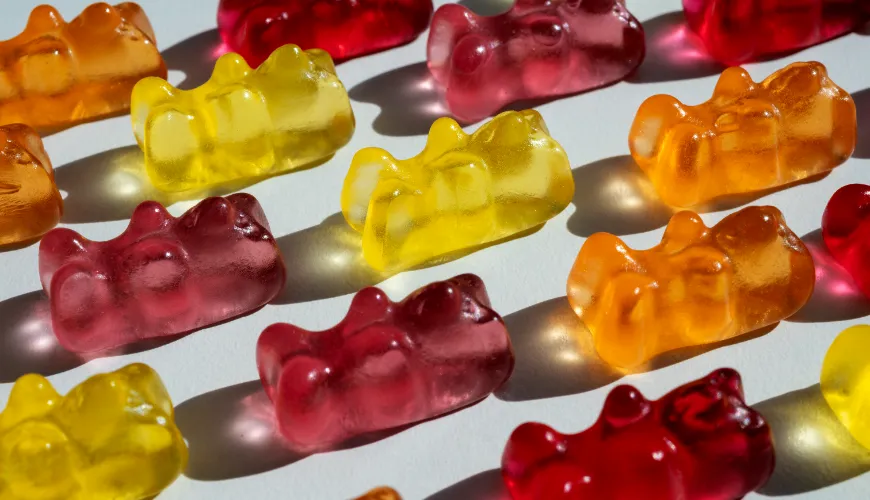 Homemade Gummy Bears from Natural Ingredients