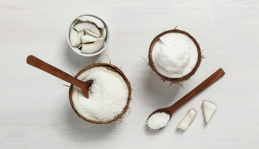 Coconut flour perfectly complements traditional recipes not only of pastry chefs
