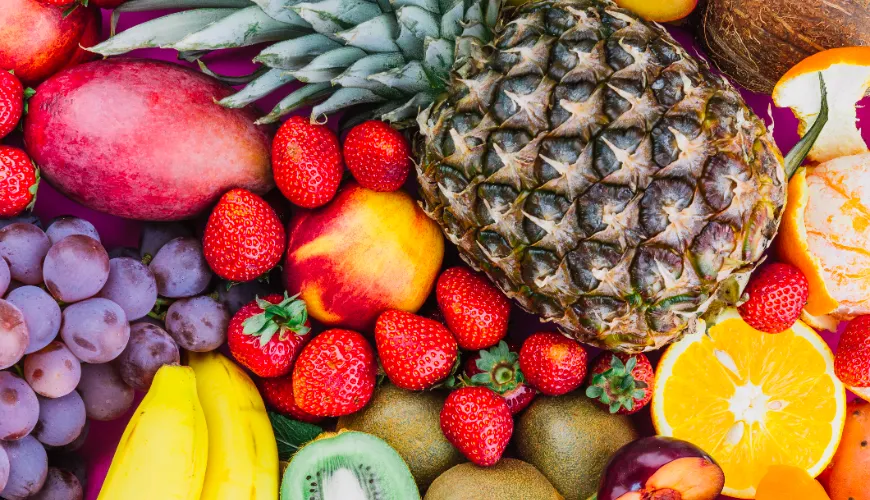 What fruits to eat when losing weight? Tips for low-calorie types.