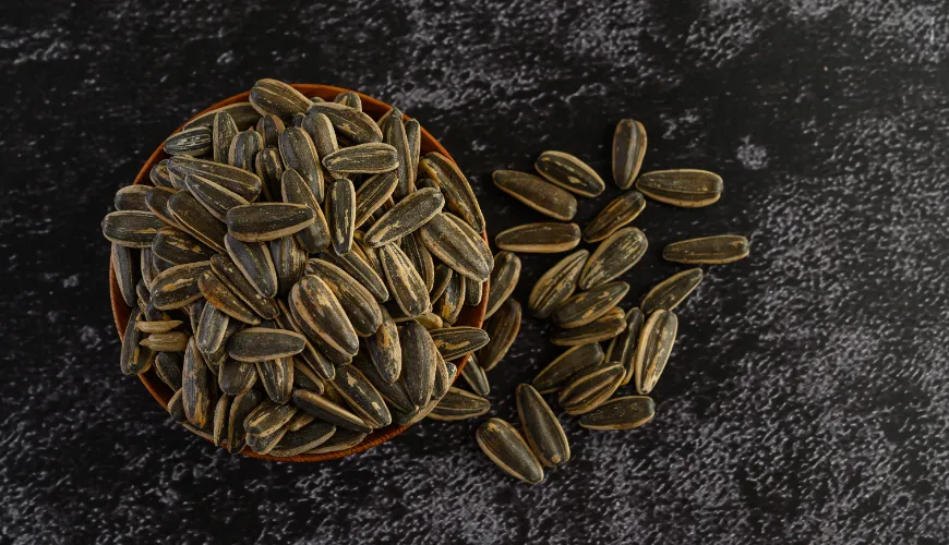 Improve your health by consuming sunflower seeds