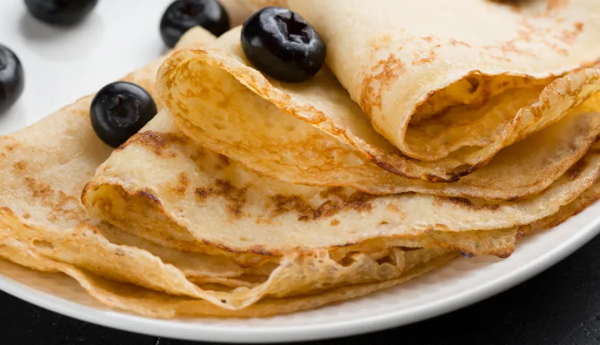 The secret to preparing beautifully thin pancakes