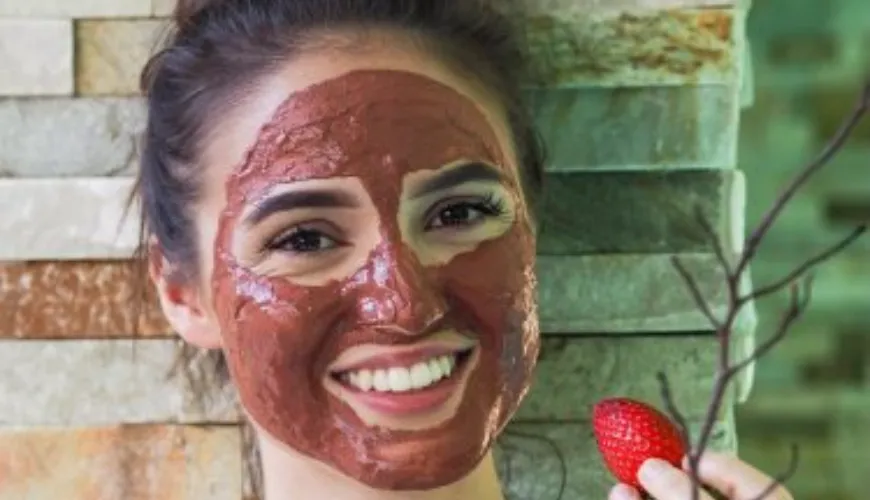 The natural clay mask is the key to healthy and clear skin