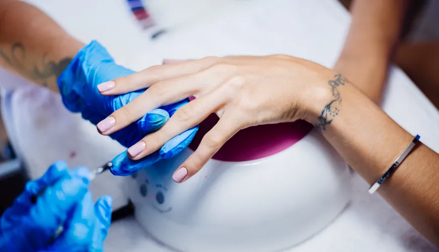 How long do gel nails last and what affects their durability?